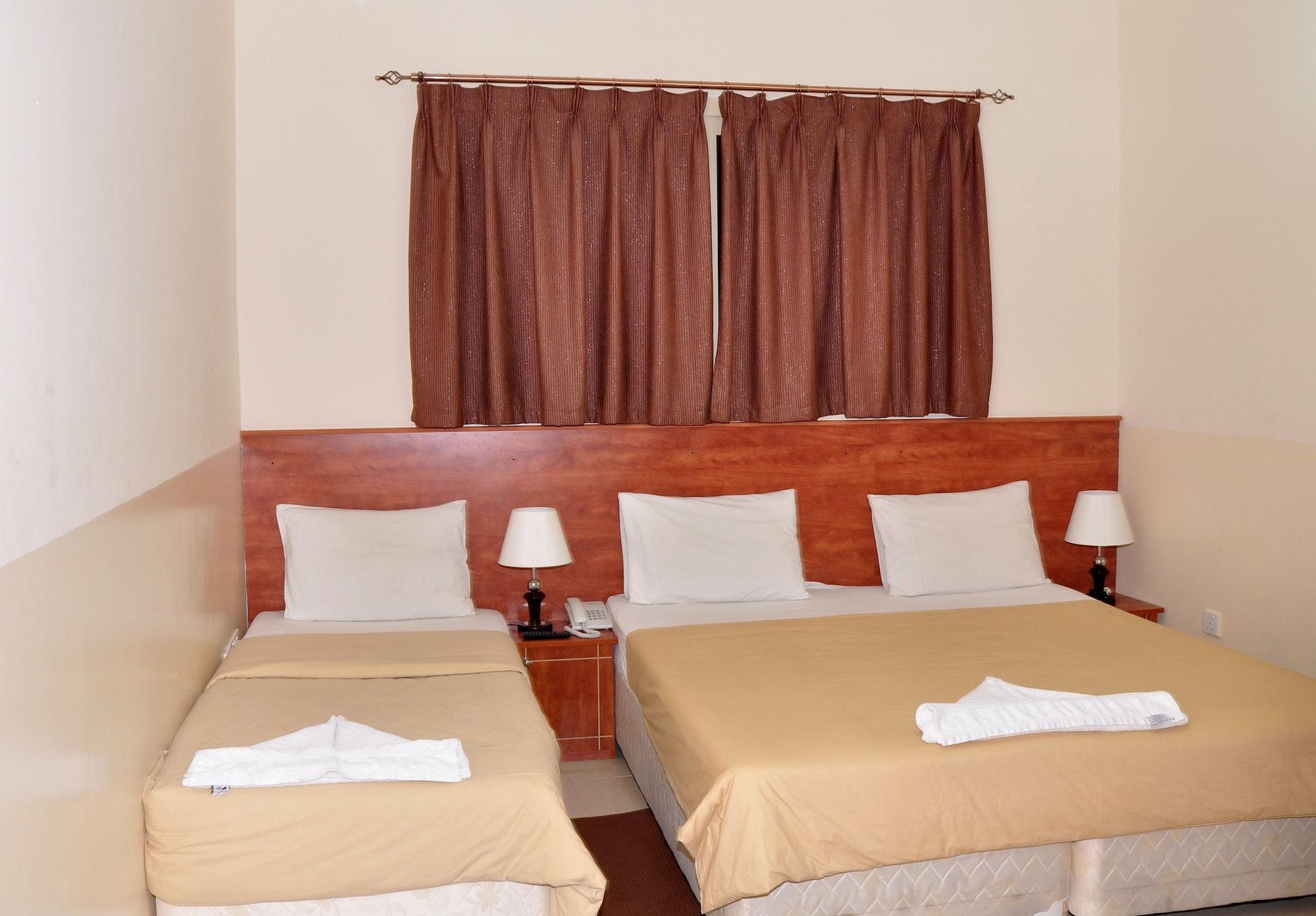 Africana Hotel Дубай Экстерьер фото