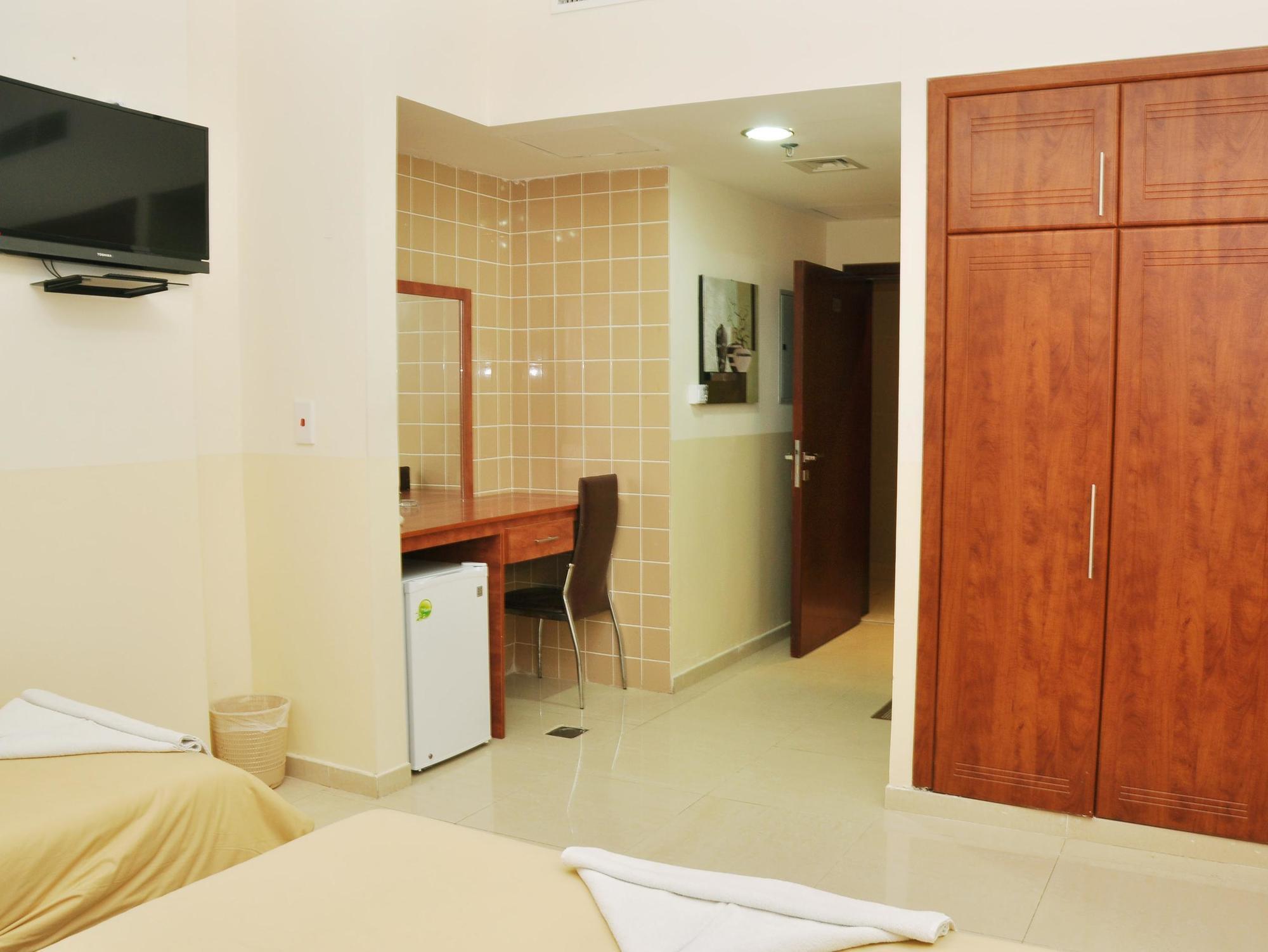 Africana Hotel Дубай Экстерьер фото